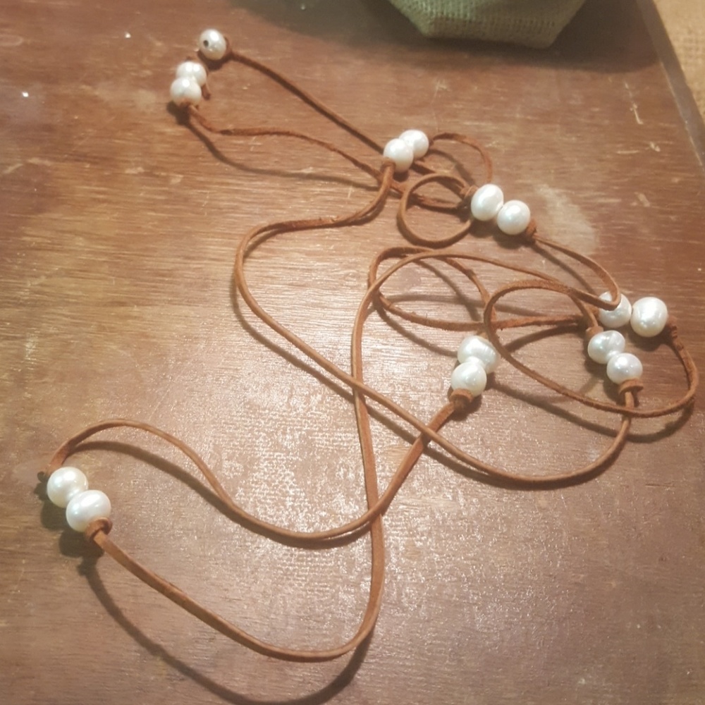 Leather and Pearl Lariat